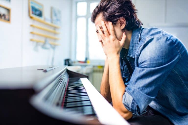 Digital Piano Brands To Avoid